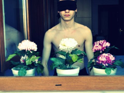 Yaşayan Kadınlar / Melis Batır - Madam 