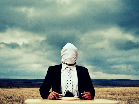 Yaşayan Kadınlar / Melis Batır - Madam 