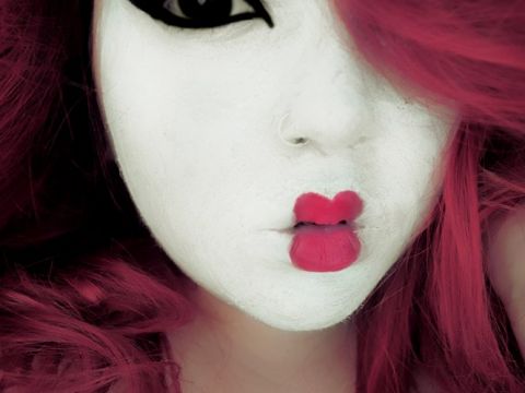 Yaşayan Kadınlar / Melis Batır - Self portre