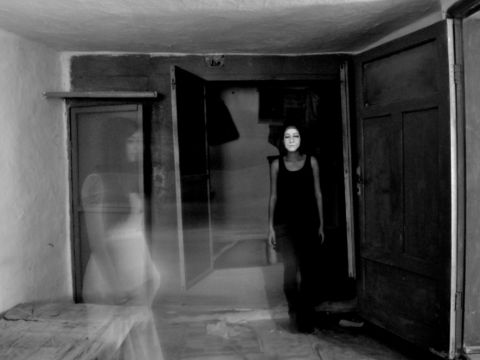  Yaşayan Kadınlar / Melis Batır - Zaman 