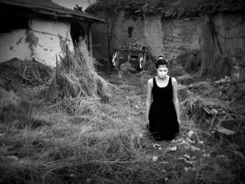 Yaşayan Kadınlar / Melis Batır - Zaman 